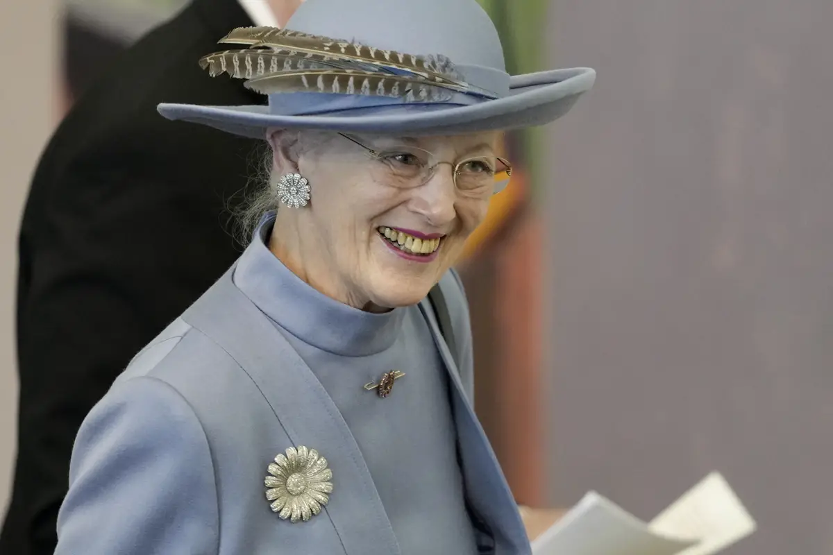 La Regina Margrethe II di Danimarca arriva per la celebrazione del Giubileo d'Oro presso il Palazzo del Parlamento danese a Copenaghen il 14 gennaio 2022 (MADS CLAUS RASMUSSEN/Ritzau Scanpix/AFP tramite Getty Images)