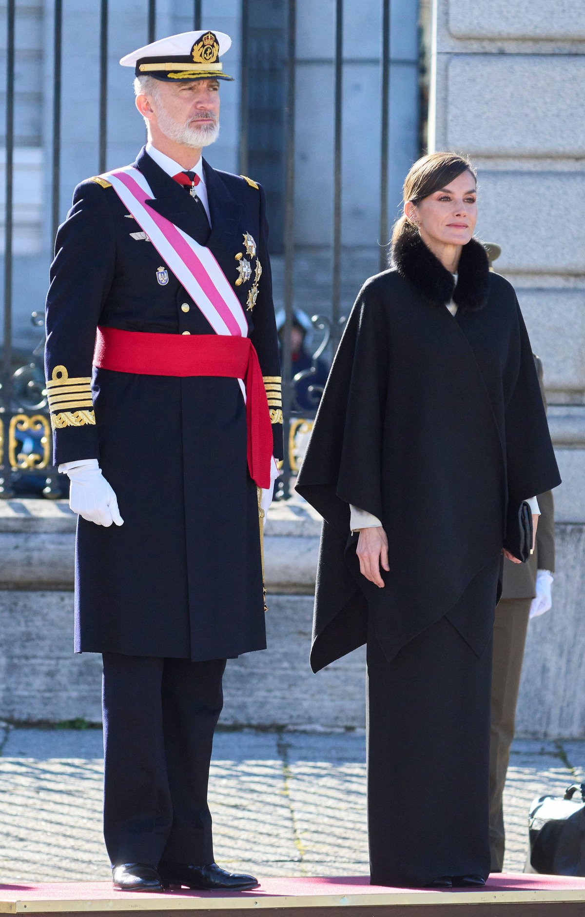 Il Re e la Regina di Spagna partecipano alla parata della Pascua Militar al Palazzo Reale di Madrid il 6 gennaio 2024 (Jack Abuin/ZUMA Press/Alamy)