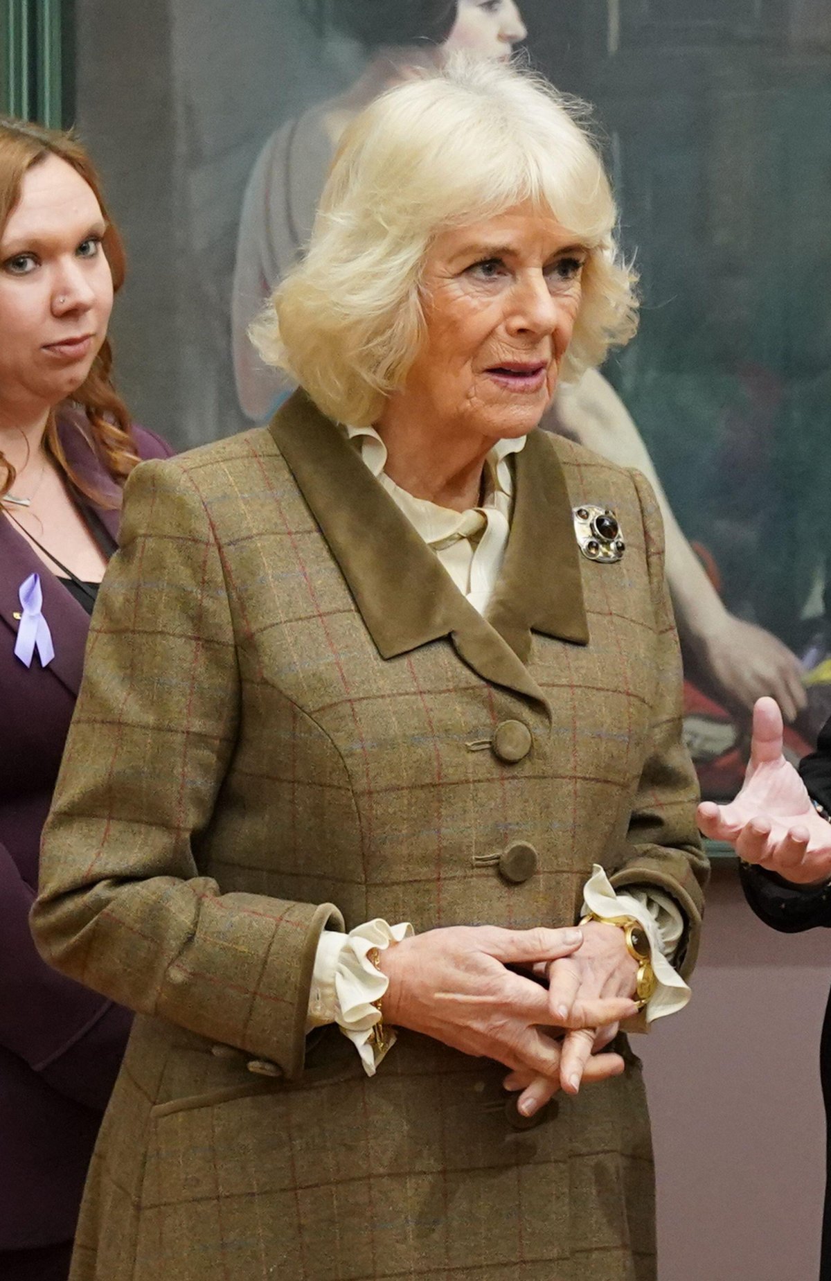 La regina Camilla inaugura il nuovo Safe Space durante una visita alla Galleria d'Arte di Aberdeen il 18 gennaio 2024 (Andrew Milligan/PA Images/Alamy)