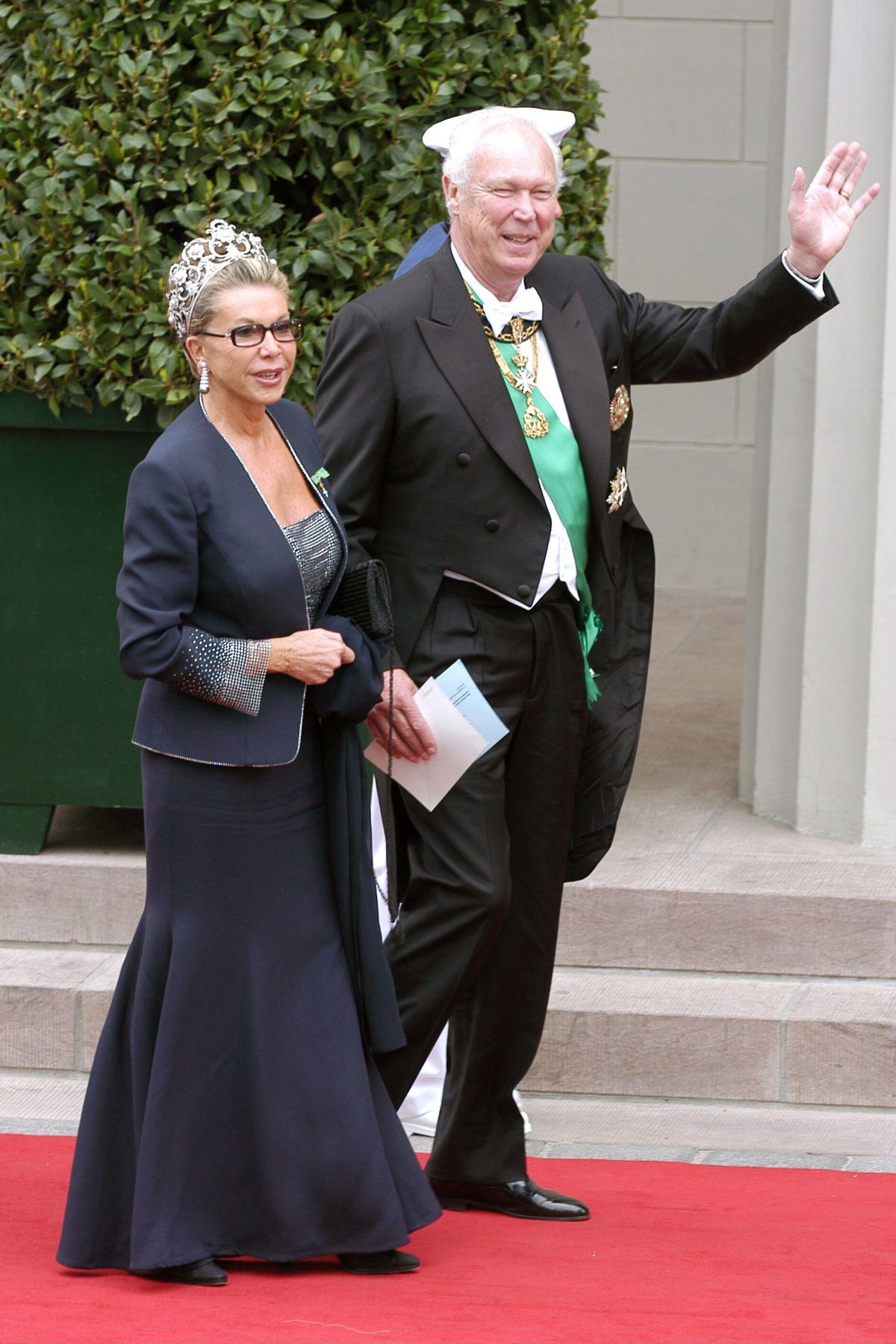 Vittorio Emanuele e Marina di Savoia partecipano al matrimonio del Principe ereditario di Danimarca e Mary Elizabeth Donaldson a Copenaghen il 14 maggio 2004 (Hounsfield-Klein-Zabulon/Abaca Press/Alamy)