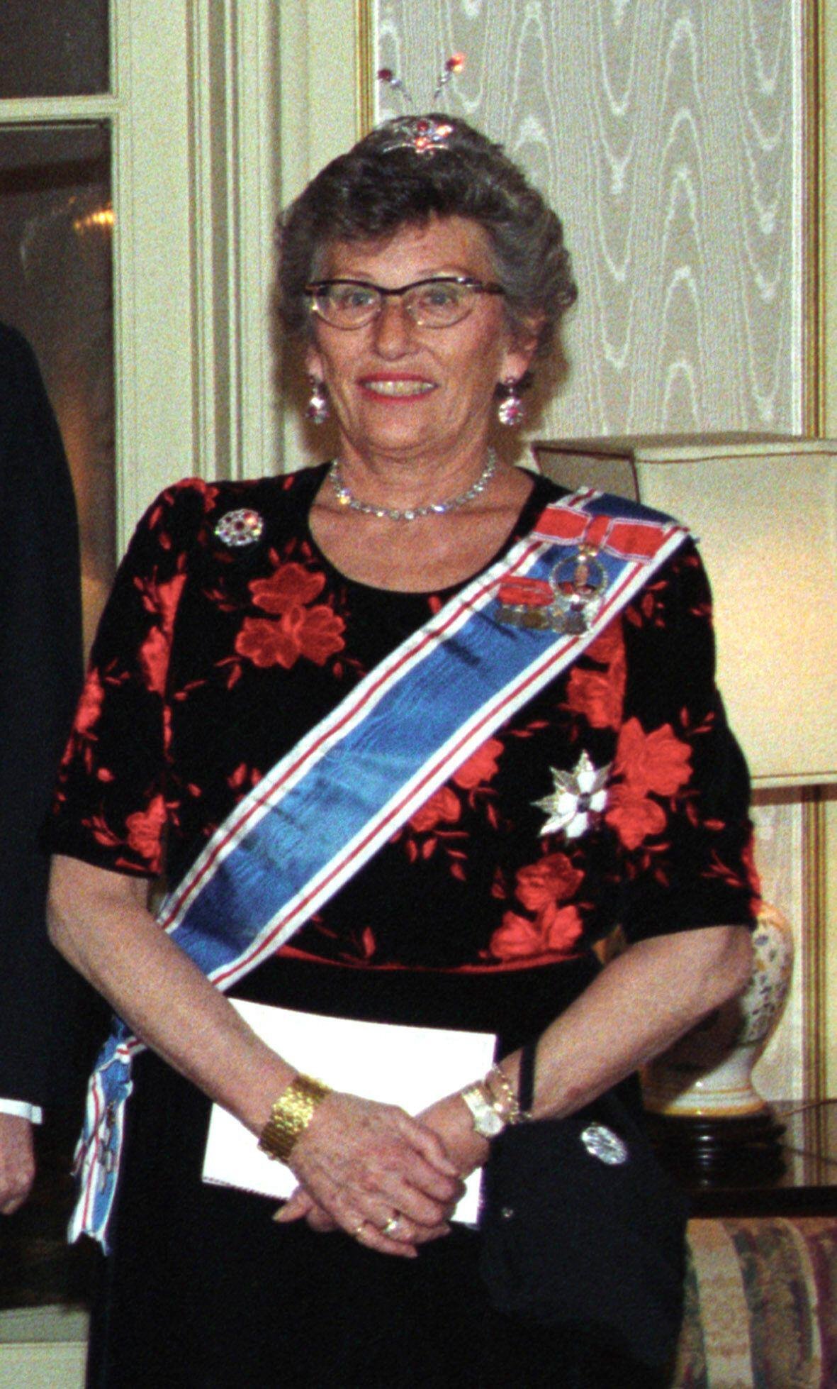 La Principessa Astrid, signora Ferner partecipa a un banchetto di stato al Palazzo Reale di Oslo durante la visita di stato islandese in Norvegia, febbraio 1997 (Morten Holm/NTB/Alamy)