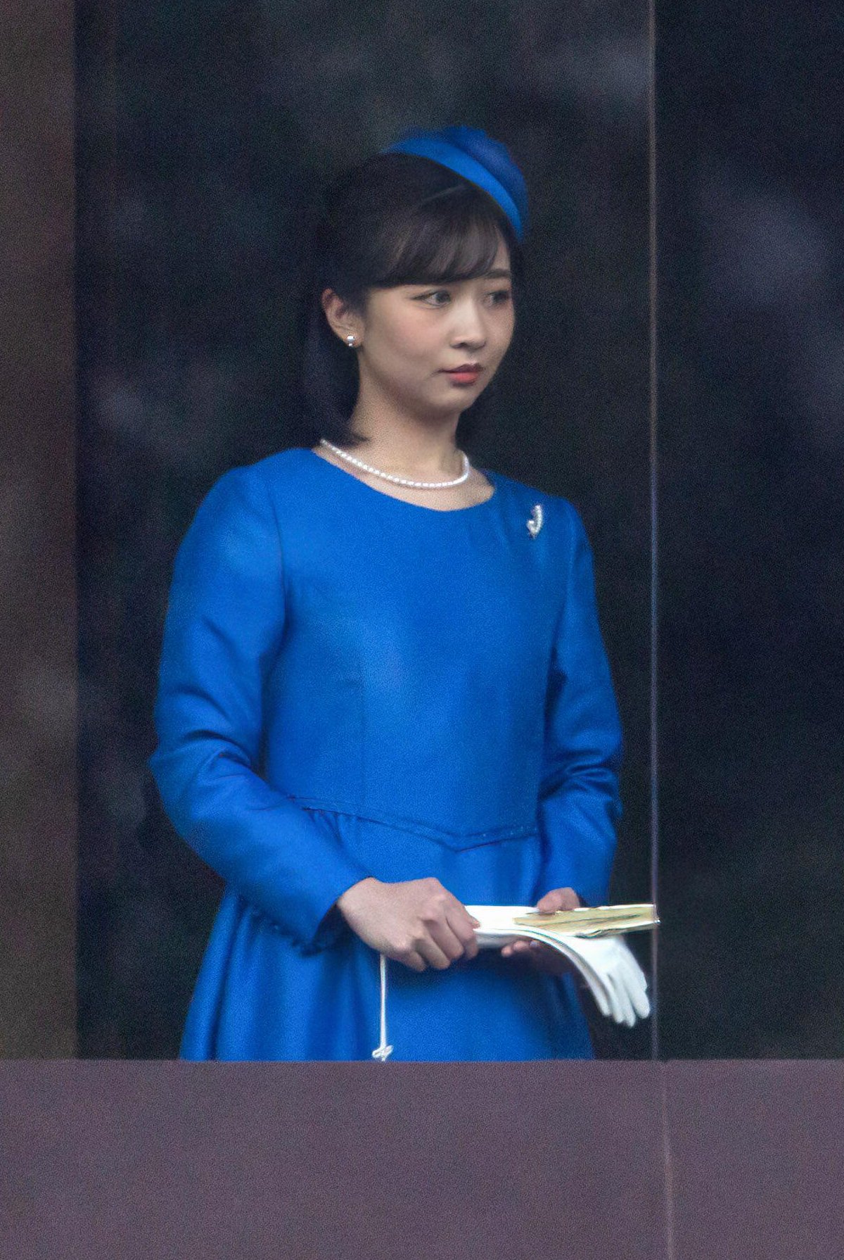 La Principessa Kako di Akishino riceve gli auguri dalla balconata del Palazzo Imperiale di Tokyo nel giorno del compleanno dell'Imperatore, 23 febbraio 2024 (Tomohiro Ohsumi/SOPA Images via ZUMA Press/Alamy)