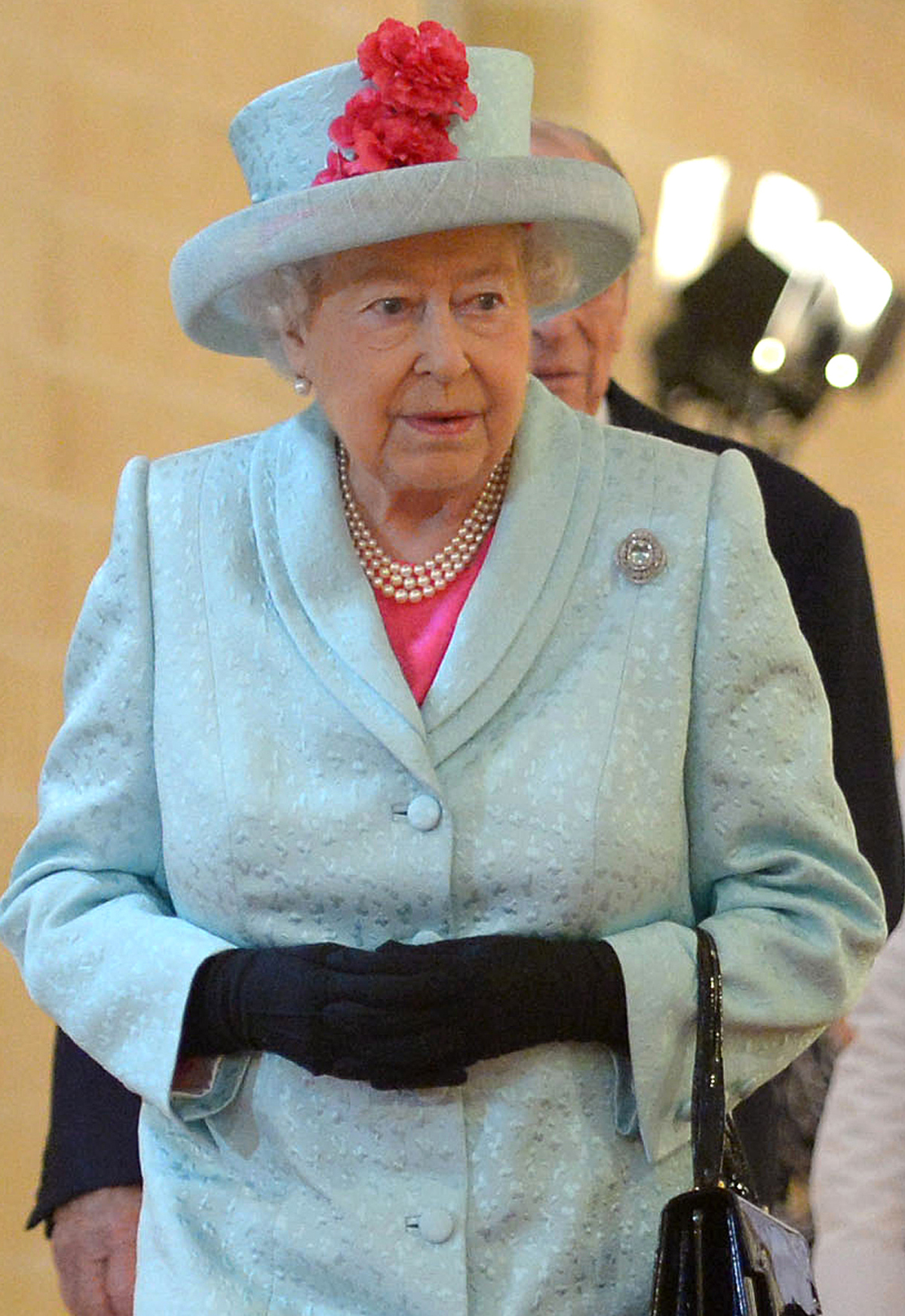 La regina Elisabetta II del Regno Unito partecipa alla cerimonia di apertura del Commonwealth Heads of Government Meeting (CHOGM) a La Valletta, Malta, il 27 novembre 2015 (MATTHEW MIRABELLI/AFP via Getty Images)