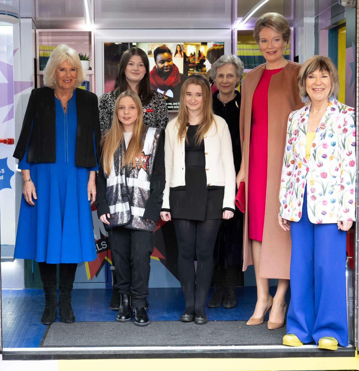 La regina Matilde dei Belgi, la Duchessa di Gloucester e la regina Camilla partecipano a una ricezione delle Donne del Mondo (WOW) per celebrare la Giornata Internazionale della Donna a Buckingham Palace il 12 marzo 2024 (Paul Grover/PA Images/Alamy)