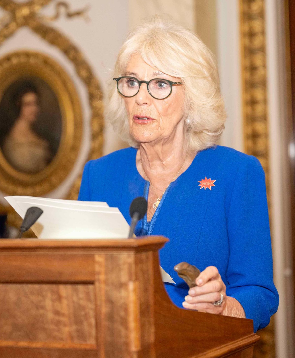 La regina Camilla partecipa a una ricezione delle Donne del Mondo (WOW) per celebrare la Giornata Internazionale della Donna a Buckingham Palace il 12 marzo 2024 (Paul Grover/PA Images/Alamy)