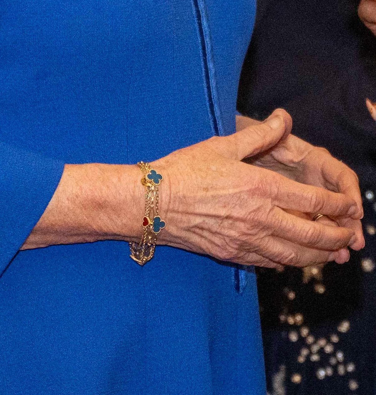 La regina Camilla partecipa a una ricezione delle Donne del Mondo (WOW) per celebrare la Giornata Internazionale della Donna a Buckingham Palace il 12 marzo 2024 (Paul Grover/PA Images/Alamy)