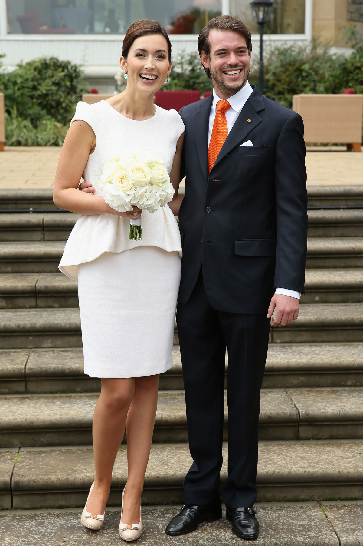 Il Principe Felix di Lussemburgo e Claire Lademacher sono ritratti dopo la loro cerimonia nuziale civile a Konigstein, Germania, il 17 settembre 2013 (Sean Gallup/Getty Images)