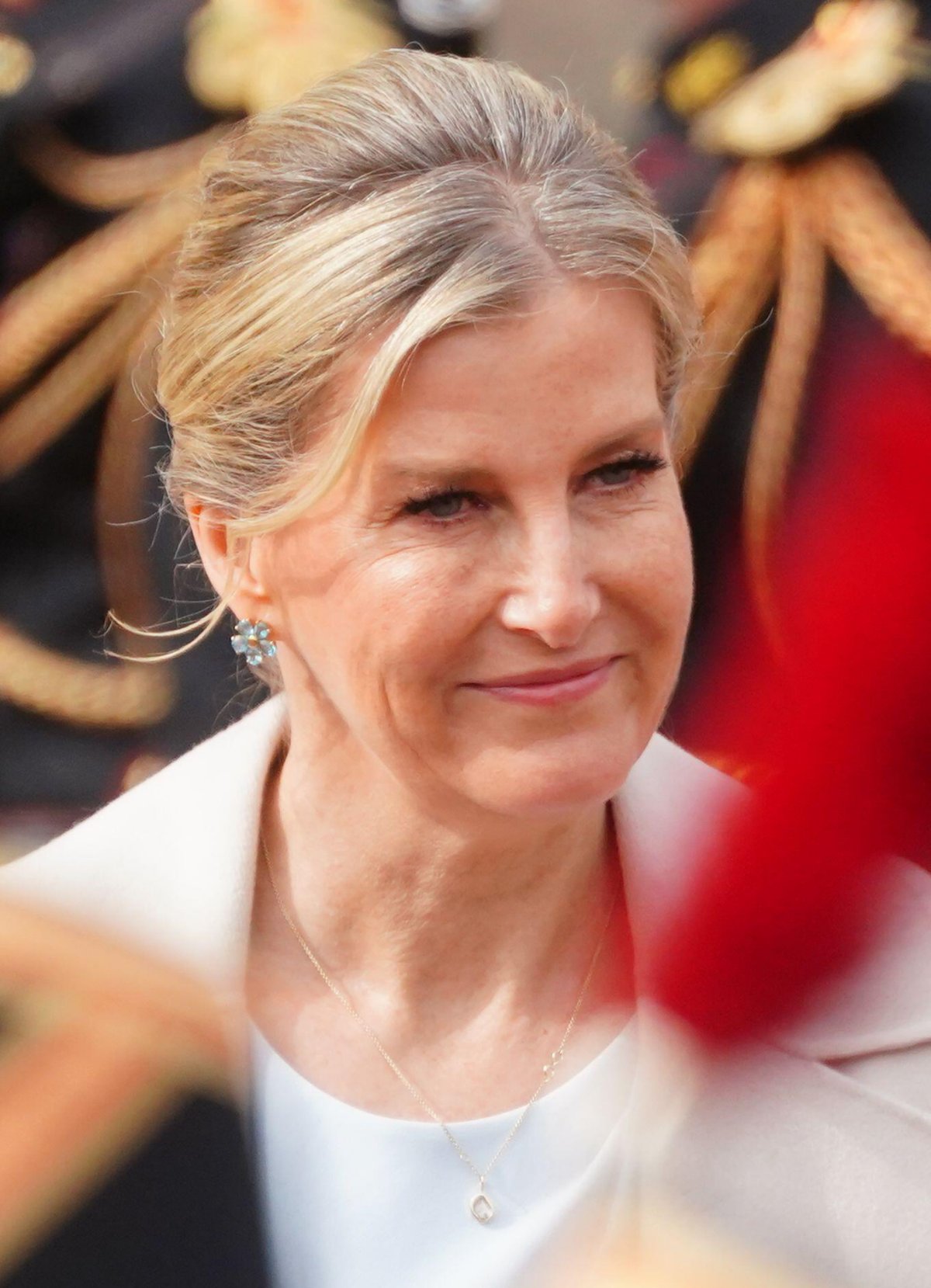 La Duchessa di Edimburgo durante una cerimonia speciale del Cambio della Guardia a Buckingham Palace per celebrare il 120° anniversario della Entente Cordiale l'8 aprile 2024 (Victoria Jones/PA Images/Alamy)