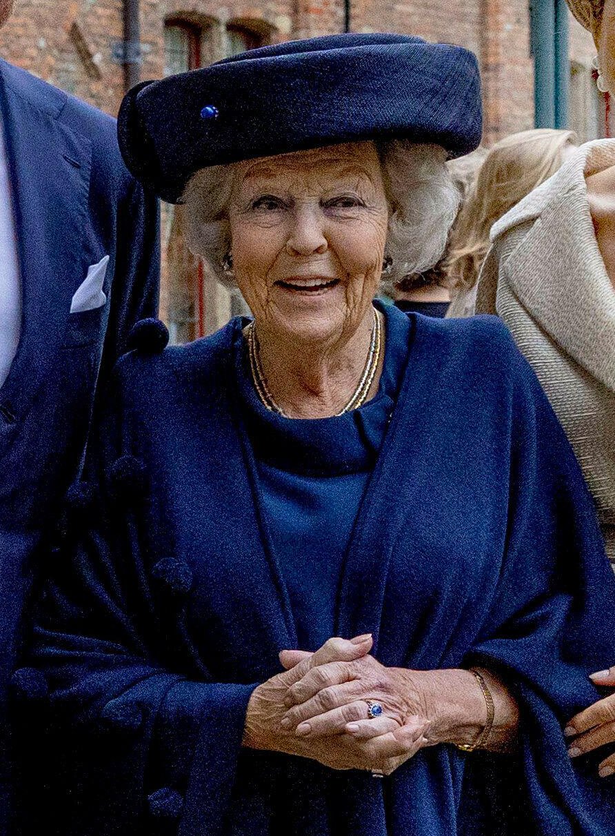 La Principessa Beatrix dei Paesi Bassi partecipa alla Cerimonia dei Premi delle Quattro Libertà nella Nieuwe Kerk di Middelburg l'11 aprile 2024 (Albert Nieboer/DPA Picture Alliance/Alamy)