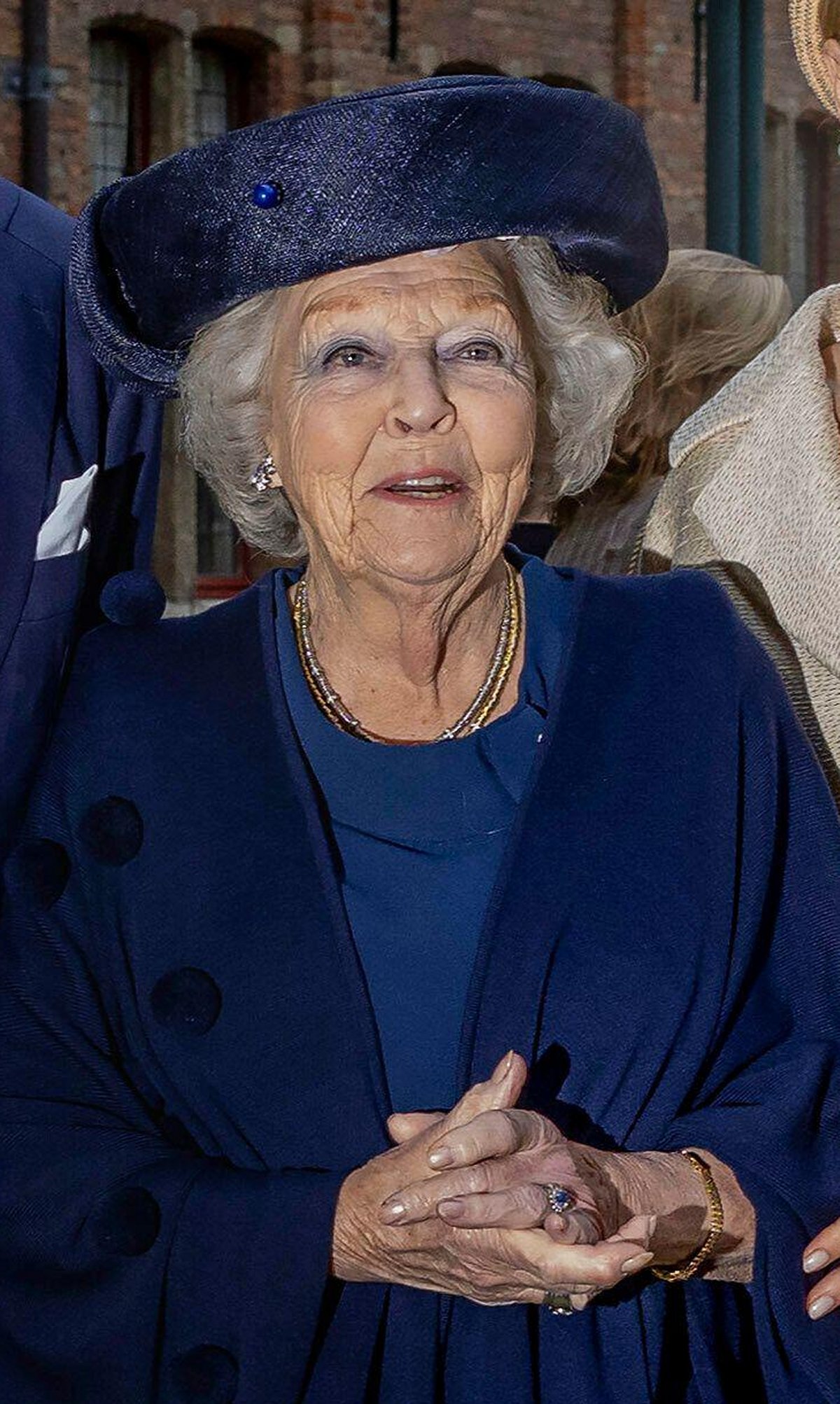 La Principessa Beatrix dei Paesi Bassi partecipa alla Cerimonia dei Premi delle Quattro Libertà nella Nieuwe Kerk di Middelburg l'11 aprile 2024 (Albert Nieboer/DPA Picture Alliance/Alamy)