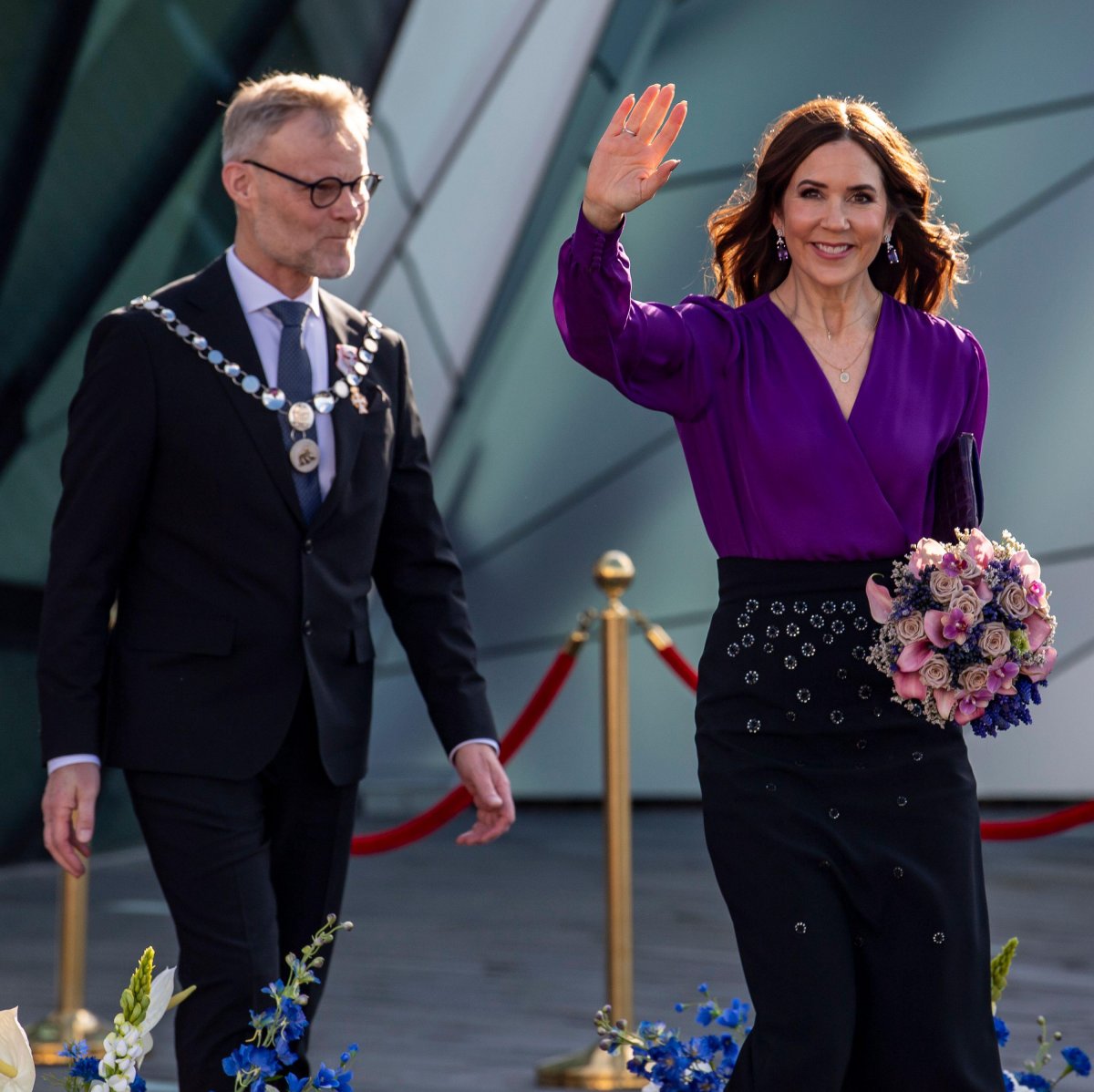 La Regina di Danimarca partecipa ai festeggiamenti per il 50° anniversario presso l'Università di Aalborg il 19 aprile 2024 (René Schütze/Ritzau Scanpix/Alamy)