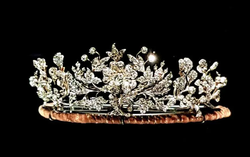 La tiara floreale in diamanti della Principessa Benedikte è esposta al Koldinghus, 2018 (Foto gentilmente condivisa da Alberta)