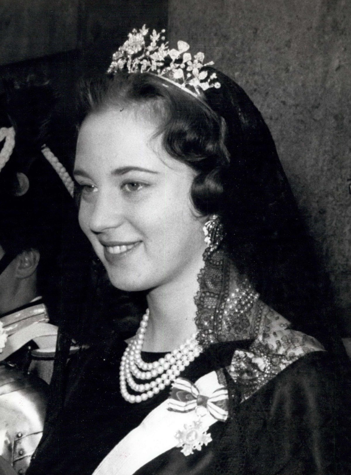 La Principessa Benedikte di Danimarca si unisce ai suoi genitori, il Re Frederik IX e la Regina Ingrid, per un’udienza privata con Papa Paolo VI in Vaticano il 23 aprile 1964 (Keystone Press/Alamy)