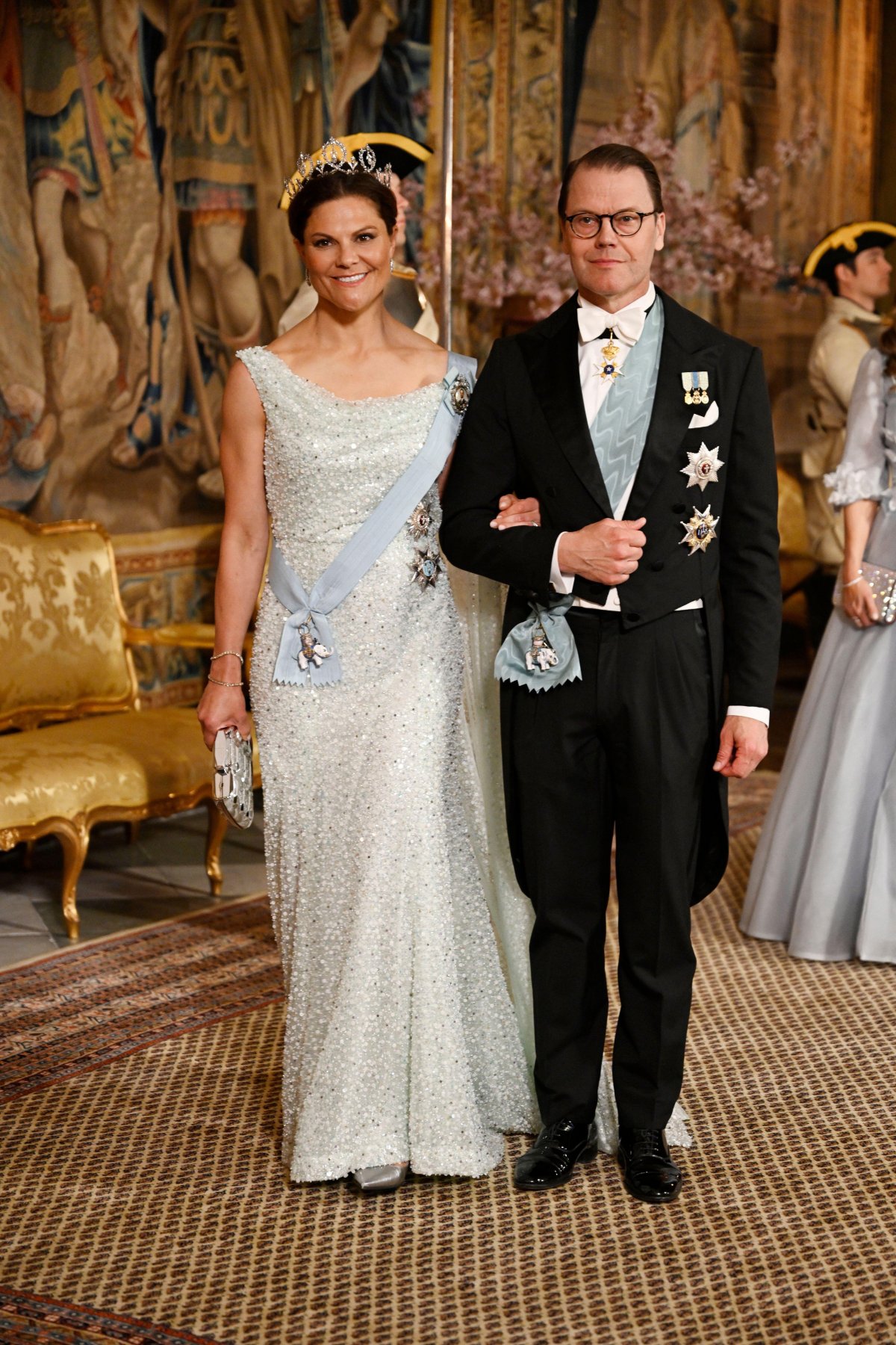 La Principessa Corona Vittoria e il Principe Daniel di Svezia partecipano a un banchetto di stato al Palazzo Reale di Stoccolma il 6 maggio 2024 (Pontus Lundahl/TT News Agency/Alamy)