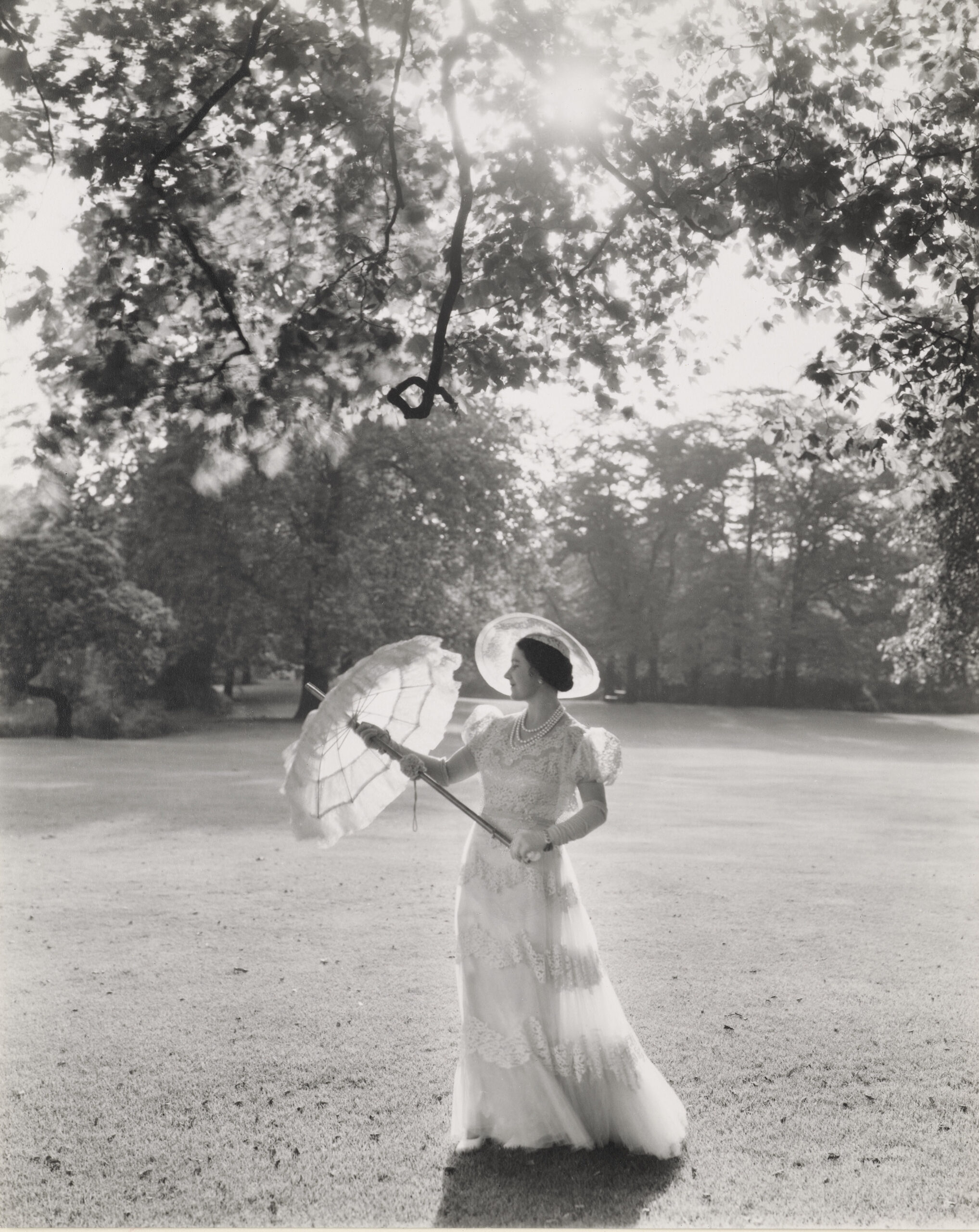 Cecil Beaton, Queen Elizabeth, 1939 (Royal Collection Trust/© His Majesty King Charles III 2024)