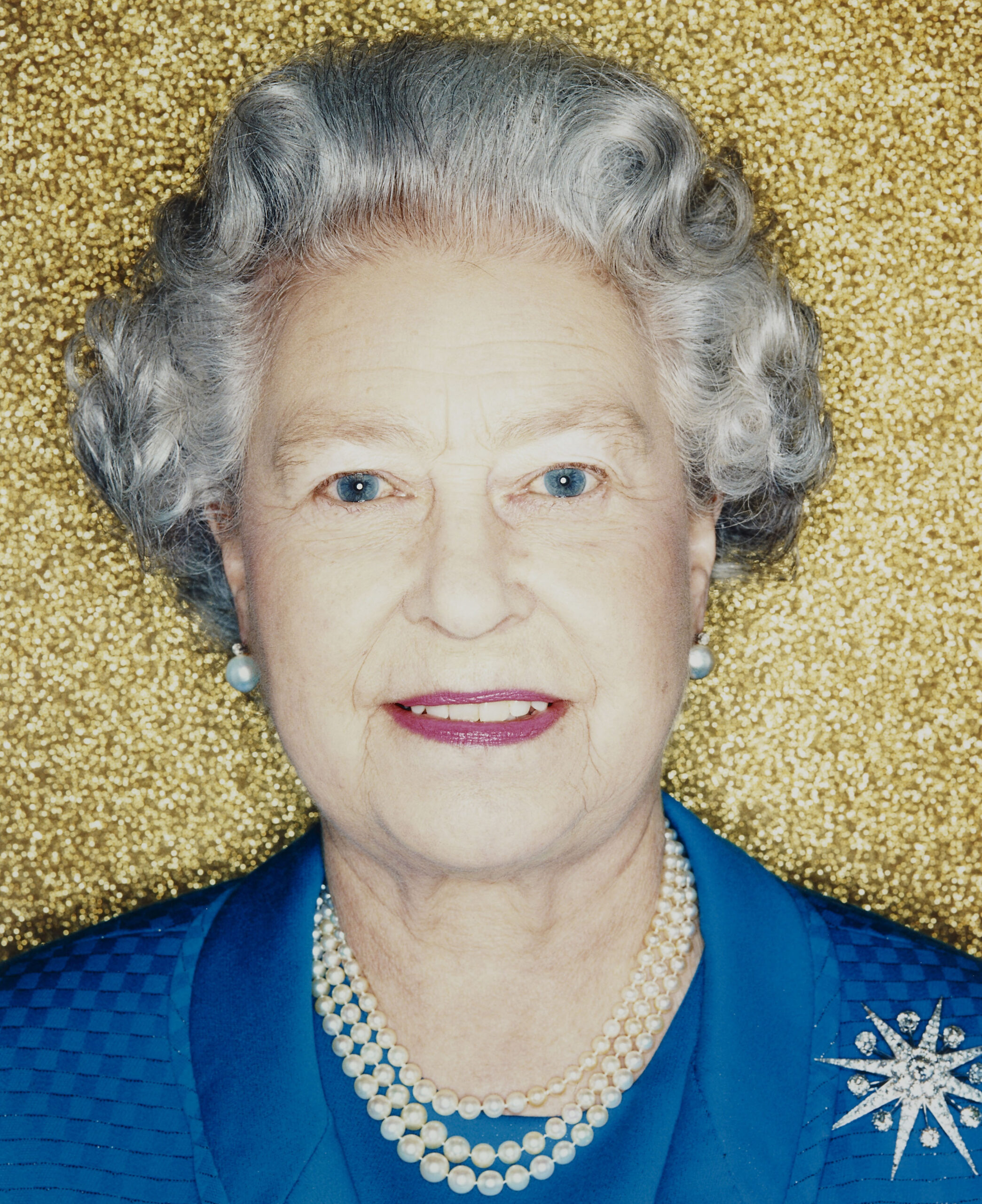 Polly Borland, Queen Elizabeth II, 2001 (Photograph by Polly Borland © 2001)