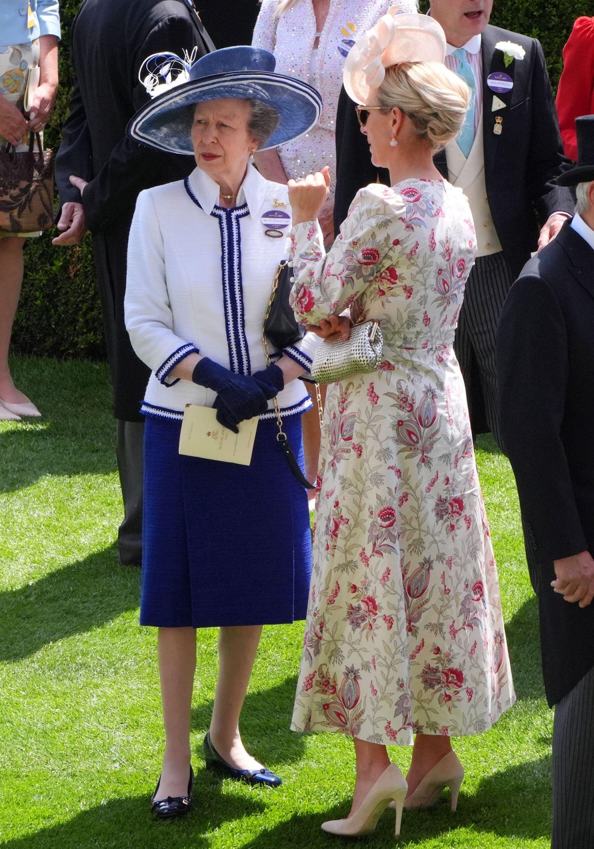 La Principessa Reale e Zara Tindall partecipano al secondo giorno di Royal Ascot il 19 giugno 2024 (Jonathan Brady/PA Images/Alamy)