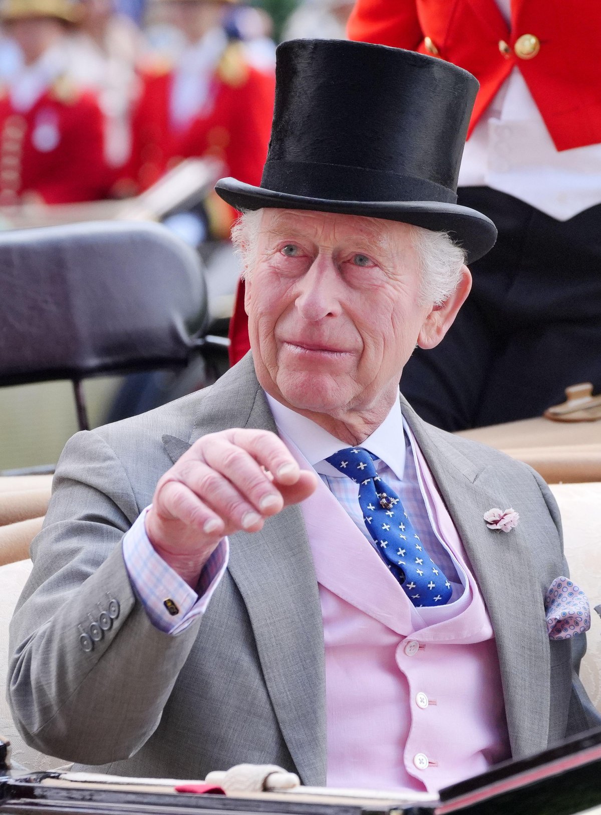 Il Re Carlo III partecipa al quarto giorno di Royal Ascot il 21 giugno 2019 (Jonathan Brady/PA Images/Alamy)