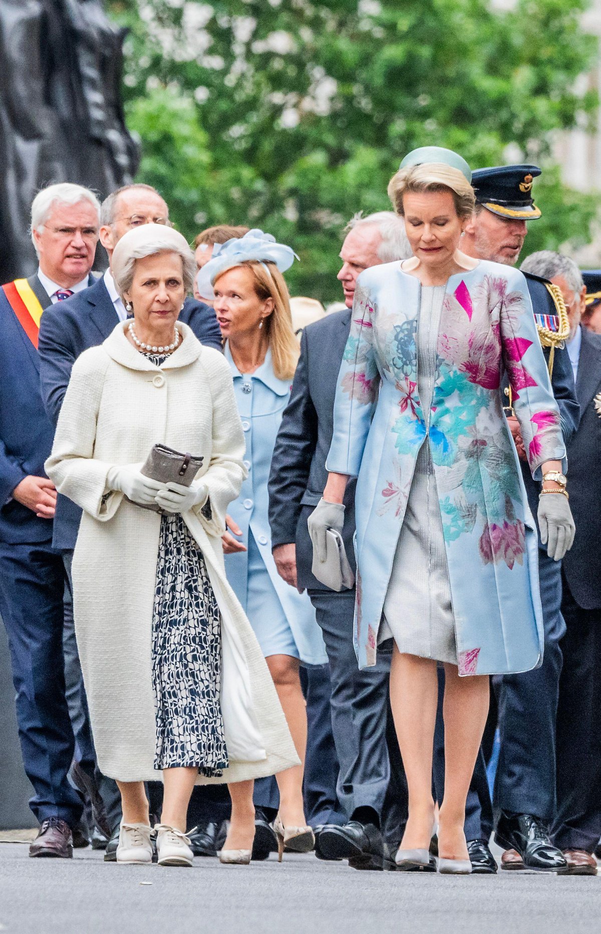 La Duchessa di Gloucester e la Regina dei Belgi partecipano a un Servizio di Commemorazione al Cenotafio e alla deposizione di una corona al Memoriale delle Guardie a Londra il 13 luglio 2024 (Guy Bell/Alamy)