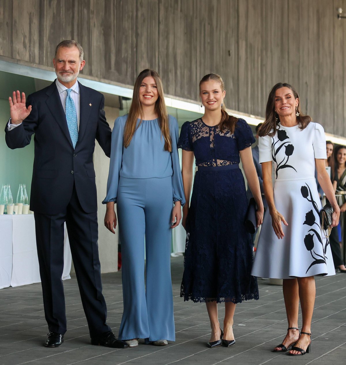 Il Re e la Regina di Spagna, con la Principessa delle Asturie e l'Infanta Sofia, partecipano agli Awards della Principessa di Girona a Lloret de Mar il 10 luglio 2024 (Cordon Press/Alamy)