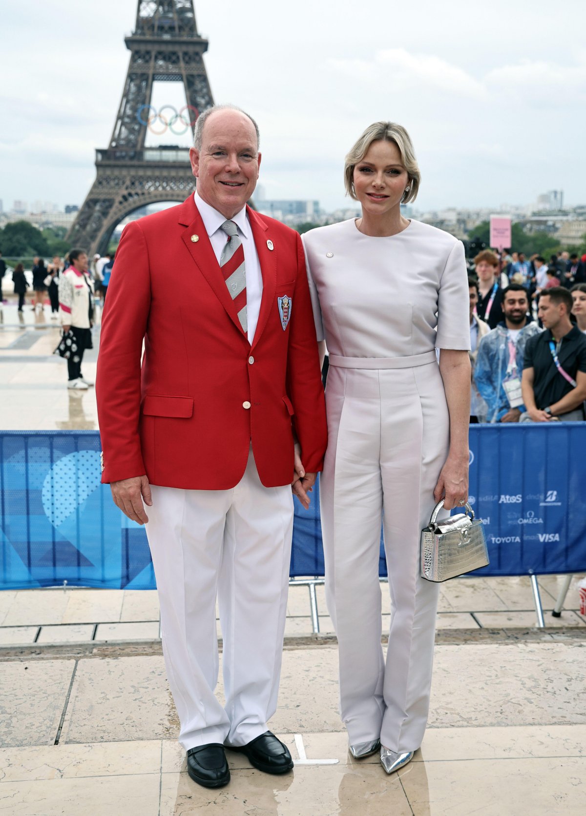 Il Principe e la Principessa di Monaco partecipano alla cerimonia di apertura dei Giochi Olimpici Estivi a Parigi il 26 luglio 2024 (Christophe Petit Tesson/PA Images/Alamy)