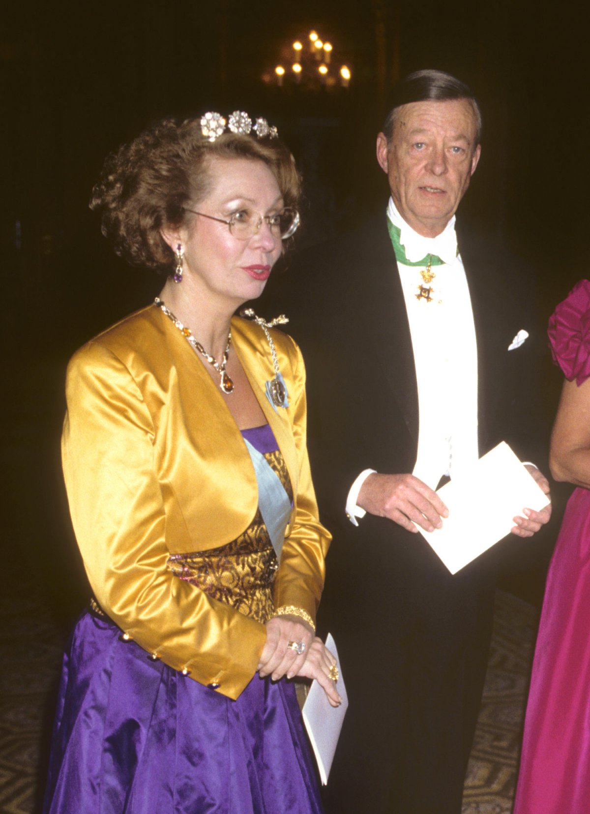 La Principessa Christina, signora Magnuson, con il barone Niclas Silfverschiöld, partecipa alla cena del Re per i premi Nobel presso il Palazzo Reale di Stoccolma il 11 dicembre 1991 (Roger Tillberg/Alamy)