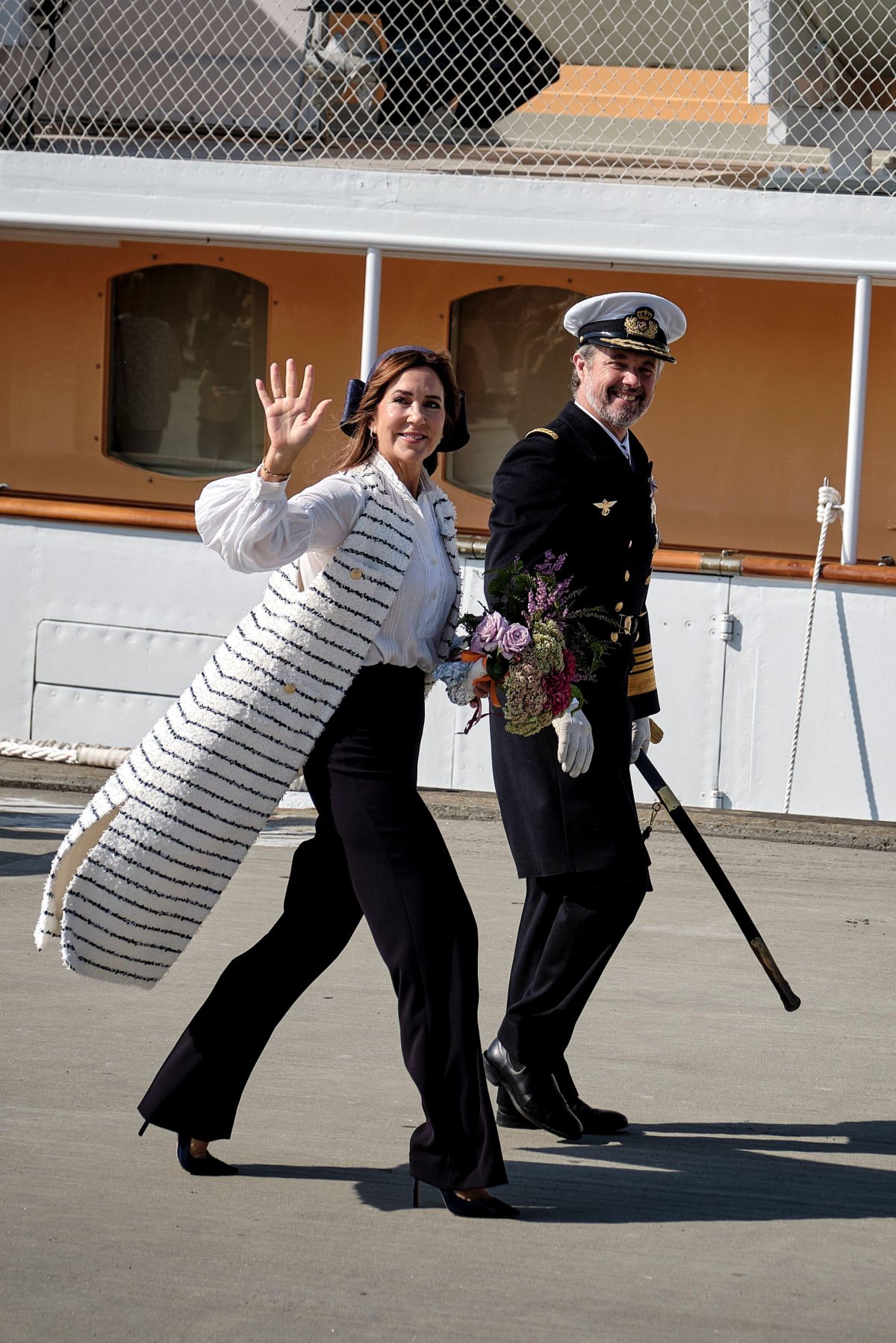 Il Re e la Regina di Danimarca visitano Bornholm a bordo del Royal Yacht Dannebrog il 19 agosto 2024 (Pelle Rink/Ritzau/Alamy)