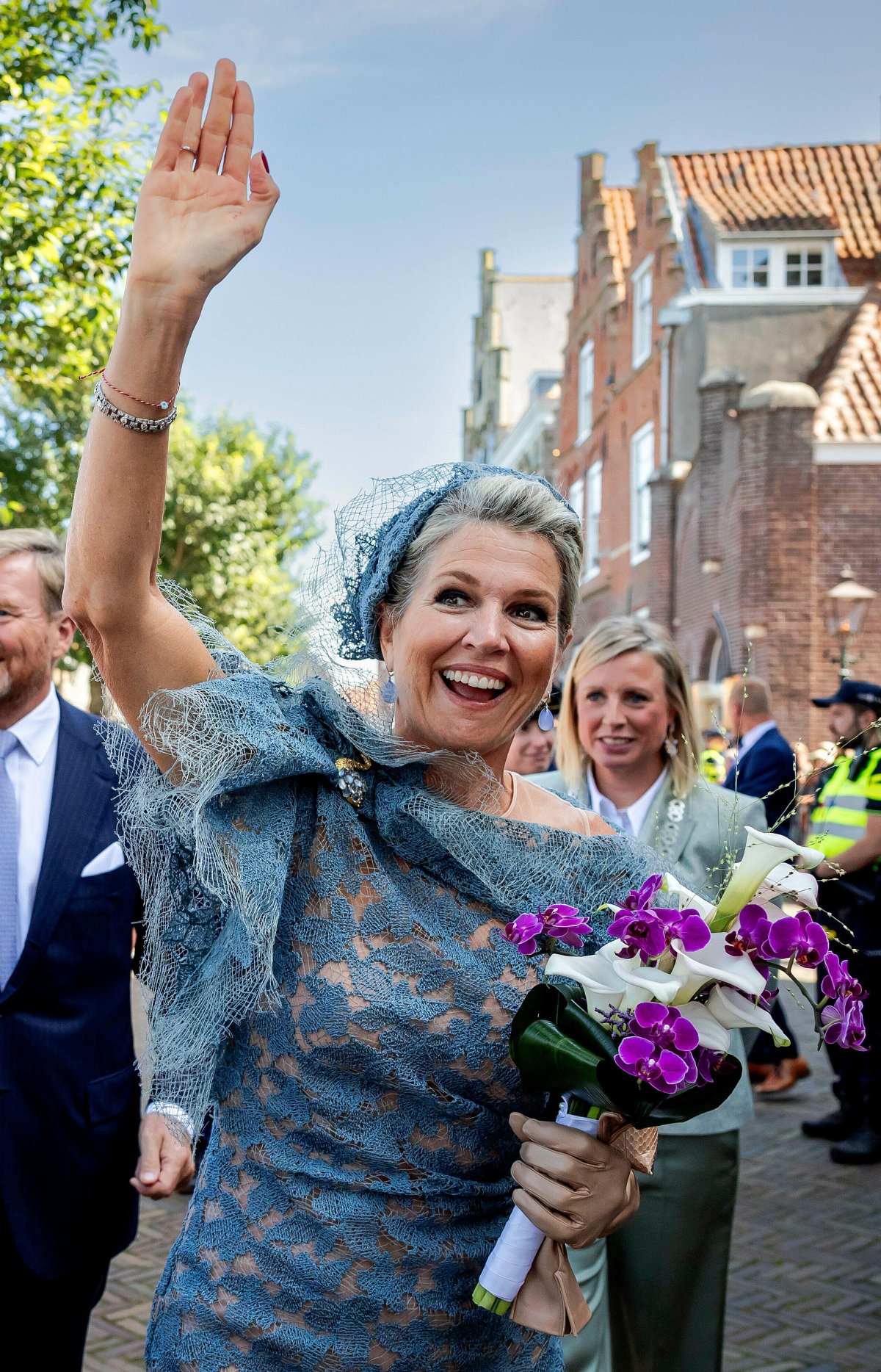 La Regina dei Paesi Bassi durante una visita regionale a Walcheren il 27 agosto 2024 (Albert Nieboer/DPA Picture Alliance/Alamy)