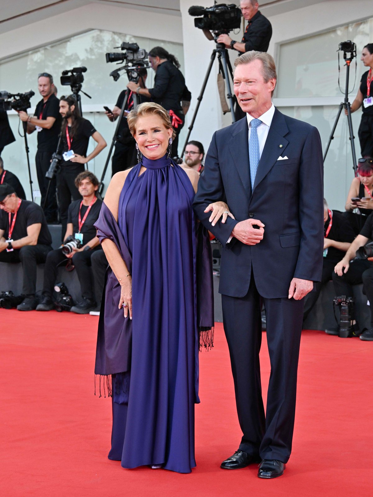 Il Granduca e la Granduchessa di Lussemburgo partecipano alla premiere del film I'm Still Here al Festival del Cinema di Venezia il 1 settembre 2024 (Agenzia foto indipendente/Alamy)