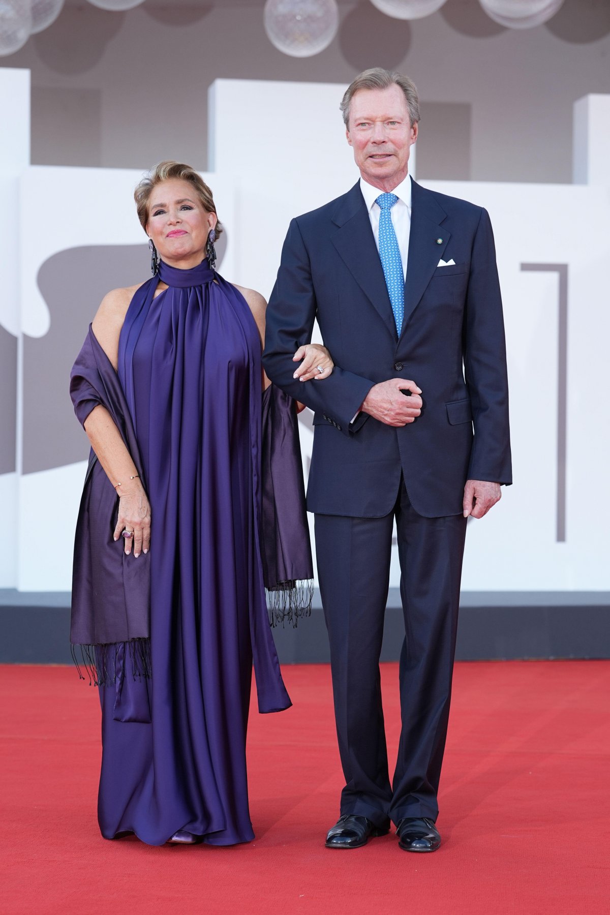 Il Granduca e la Granduchessa di Lussemburgo partecipano alla premiere del film I'm Still Here al Festival del Cinema di Venezia il 1 settembre 2024 (Gian Mattia D'Alberto/LaPresse/Alamy)