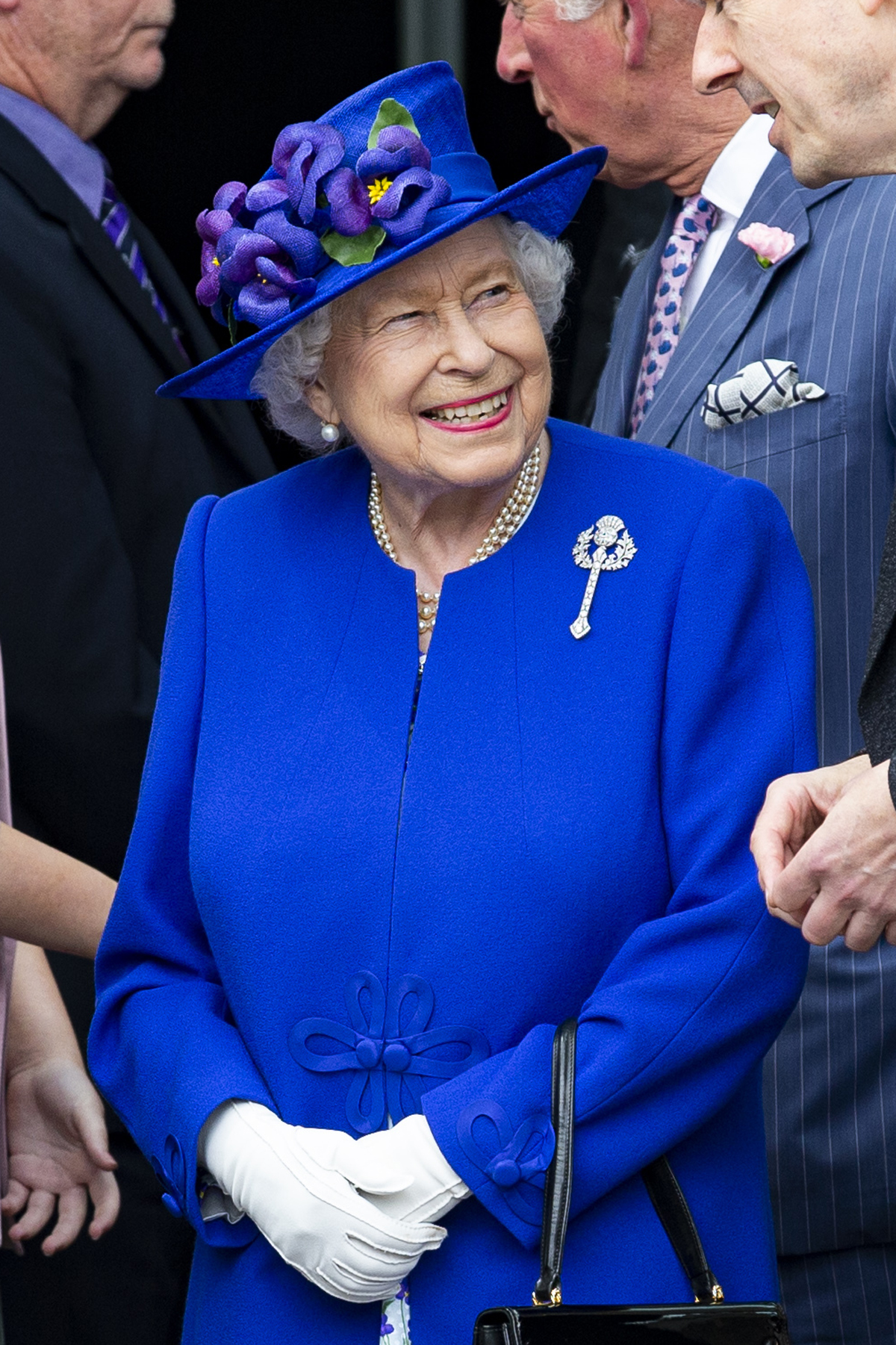 La Regina Elisabetta II partecipa a una cerimonia che celebra il 20° anniversario del Parlamento scozzese a Edimburgo il 29 giugno 2019 (Duncan McGlynn/Scottish Parliament - Pool/Getty Images)