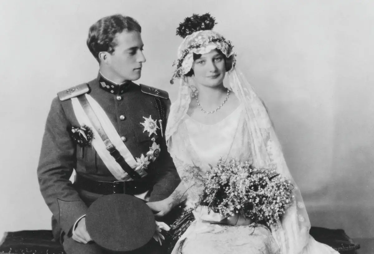 Il Duca di Brabant e la Principessa Astrid di Svezia nel giorno del loro matrimonio a Stoccolma, 4 novembre 1926 (Classic Picture Library/Alamy)