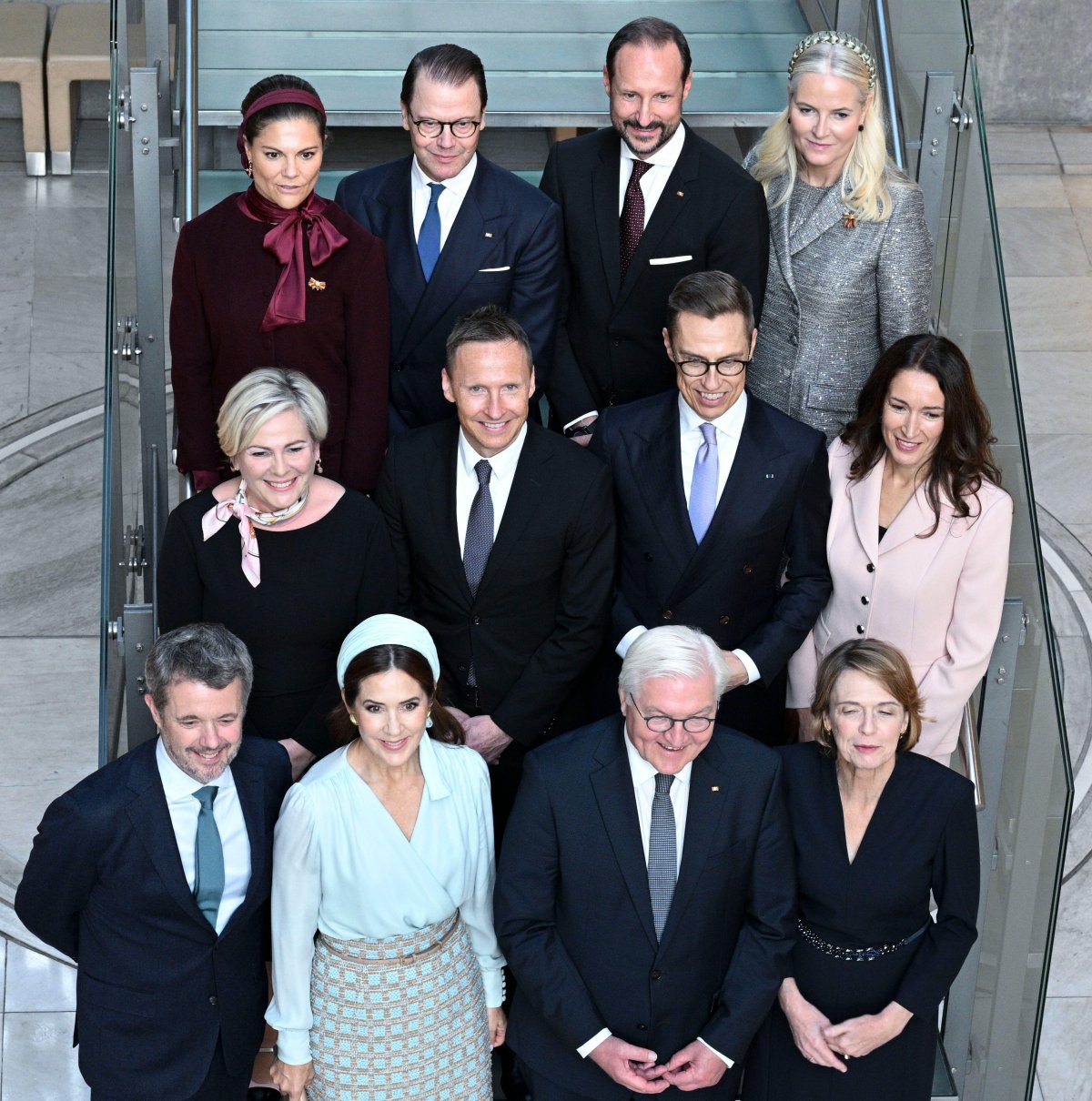 I reali di Danimarca, Svezia e Norvegia si uniscono ai capi di stato di Islanda, Finlandia e Germania per una celebrazione del 25° anniversario delle Ambasciate Nordiche a Berlino il 21 ottobre 2024 (Jens Kalaene/DPA Picture Alliance/Alamy)