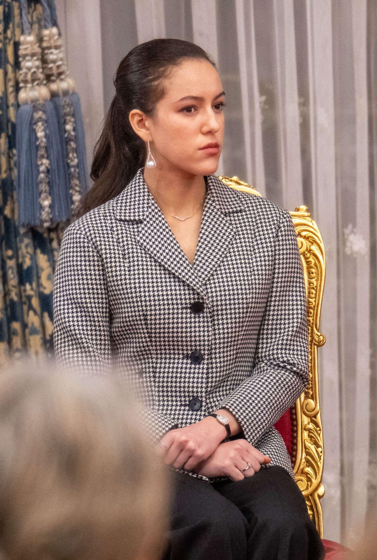 La principessa Lalla Khadija del Marocco partecipa a una cerimonia ufficiale a Rabat durante la prima giornata della visita di Stato francese, 28 ottobre 2024 (Ammar Abd Rabbo/Abaca Press/Alamy)