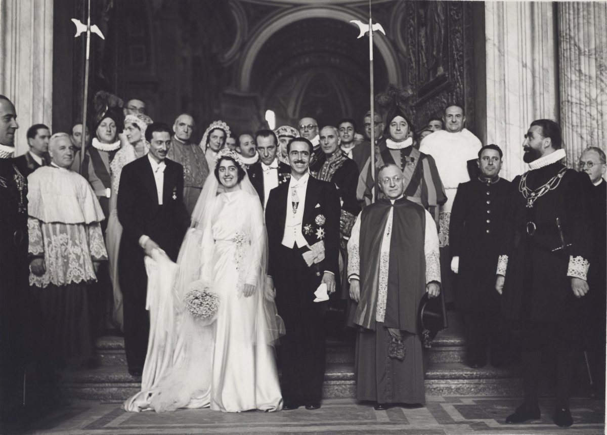 Matrimonio della principessa Maria Francesca di Savoia e del principe Luigi di Borbone-Parma a Roma il 23 gennaio 1939 (Archivo GBB/Alamy)