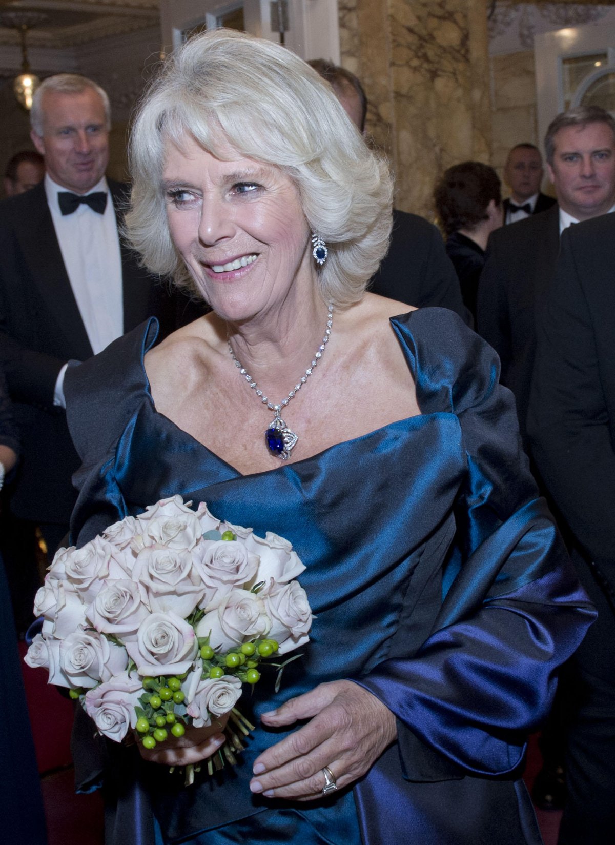 La Duchessa di Cornovaglia partecipa alla Royal Variety Performance al London Palladium il 25 novembre 2013 (Arthur Edwards/PA Images/Alamy)