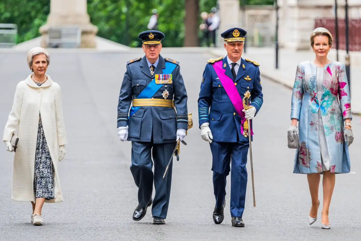 Il Re e la Regina dei Belgi, insieme al Duca e alla Duchessa di Gloucester, partecipano a un Servizio di Commemorazione al Cenotafio e alla deposizione di una corona al Memoriale delle Guardie a Londra il 13 luglio 2024 (Guy Bell/Alamy)