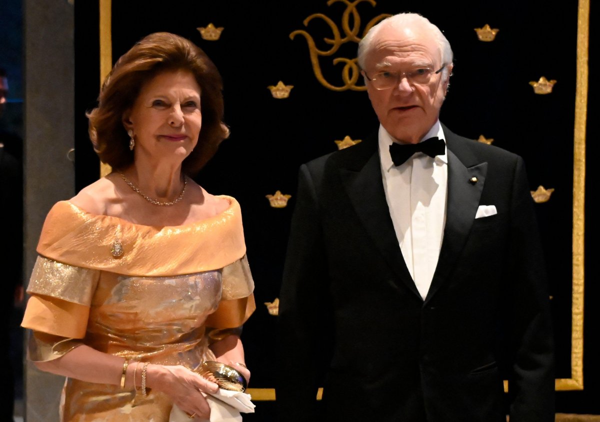 Il Re Carlo XVI Gustavo e la Regina Silvia di Svezia durante una cena presso l'JW Marriott Hotel a Città del Messico il 12 marzo 2024 (Carlos Tischler/Abaca Press/Alamy)