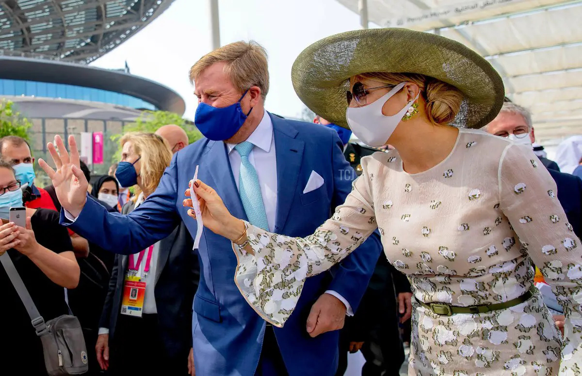 Il re Willem-Alexander e la regina Maxima dei Paesi Bassi arrivano all'Expo Mondiale 2020 a Dubai, il 3 novembre 2021, per partecipare alla cerimonia ufficiale in occasione della Giornata Nazionale Olandese