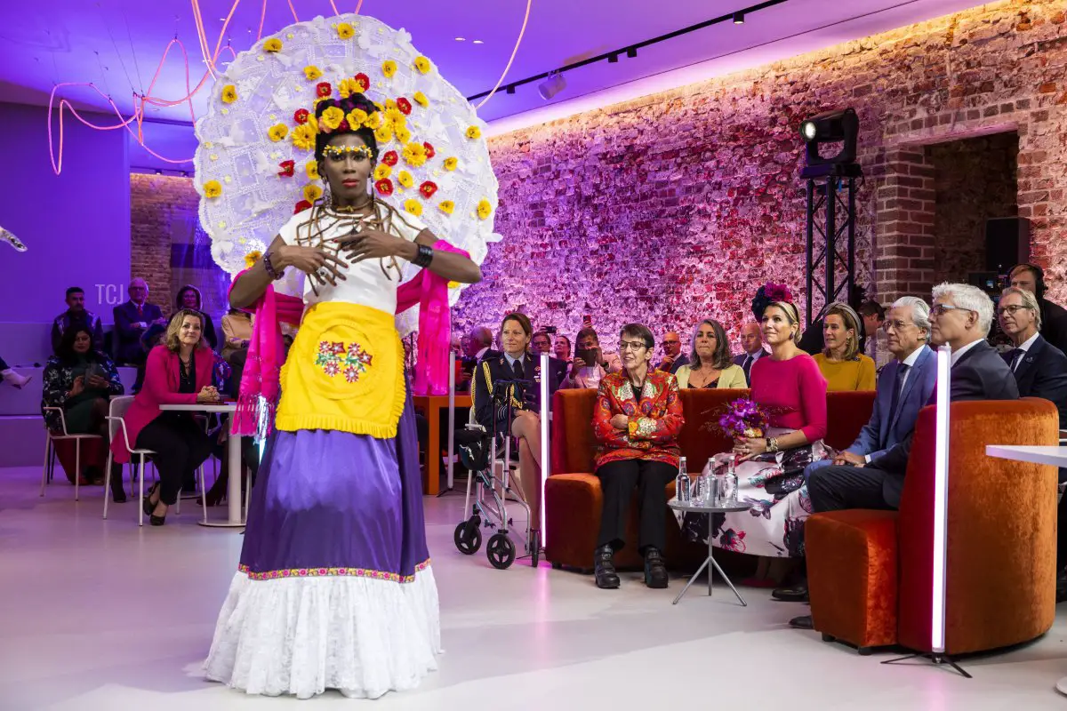 La regina Maxima dei Paesi Bassi partecipa all'inaugurazione della mostra 'Viva la Frida!: Vita e Arte di Frida Kahlo' al Museo Drents di Assen, il 7 ottobre 2021