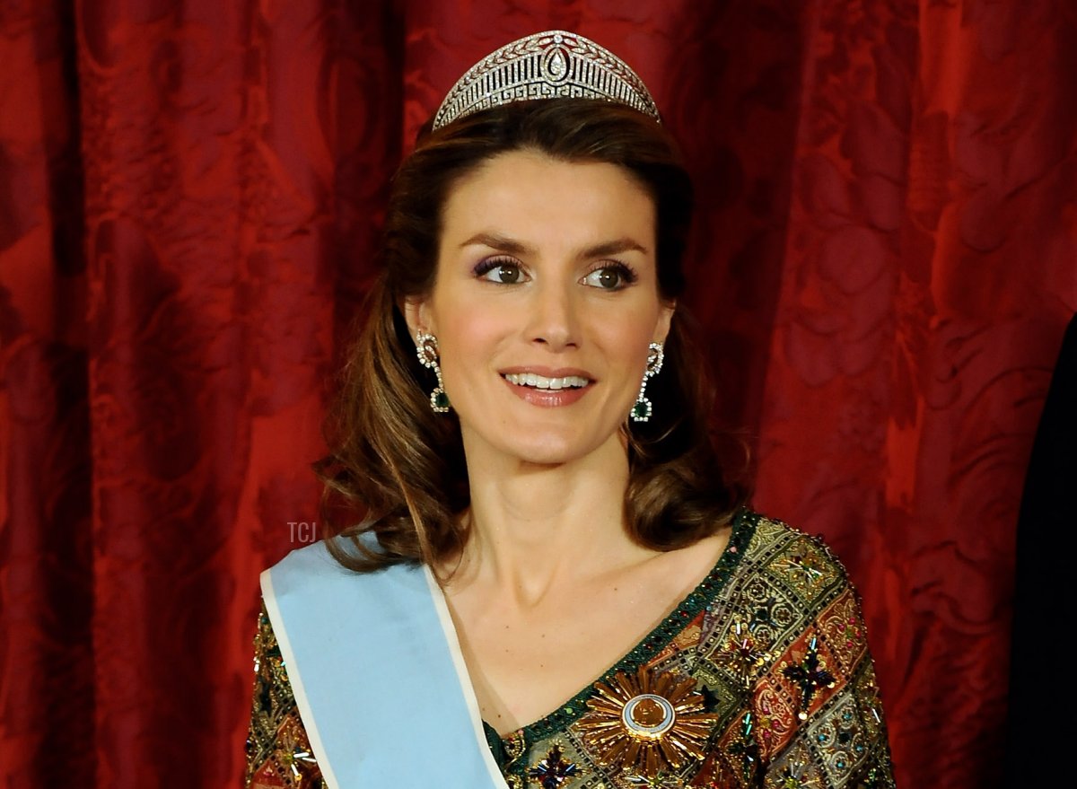 La Principessa Letizia di Spagna partecipa a una cena di gala in onore della Presidente argentina Cristina Fernandez de Kirchner, presso il Palazzo Reale il 9 Febbraio 2009 a Madrid, Spagna