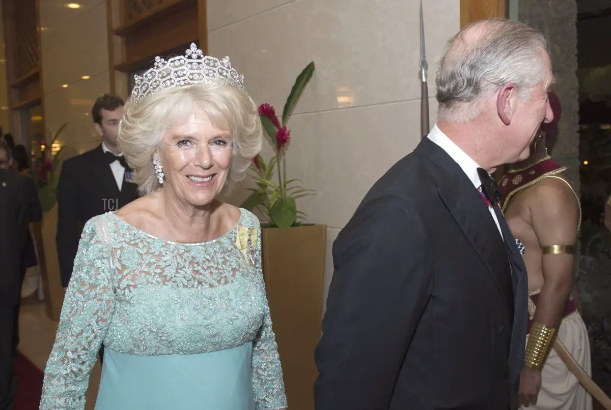 Camilla, Duchessa di Cornovaglia e Principe Carlo, Principe di Galles arrivano alla cena del CHOGM presso il Cinnamon Lakeside Hotel durante la Cerimonia di Apertura dei Capi di Governo del Commonwealth 2013 al Lotus Theatre il 15 novembre 2013 a Colombo, Sri Lanka