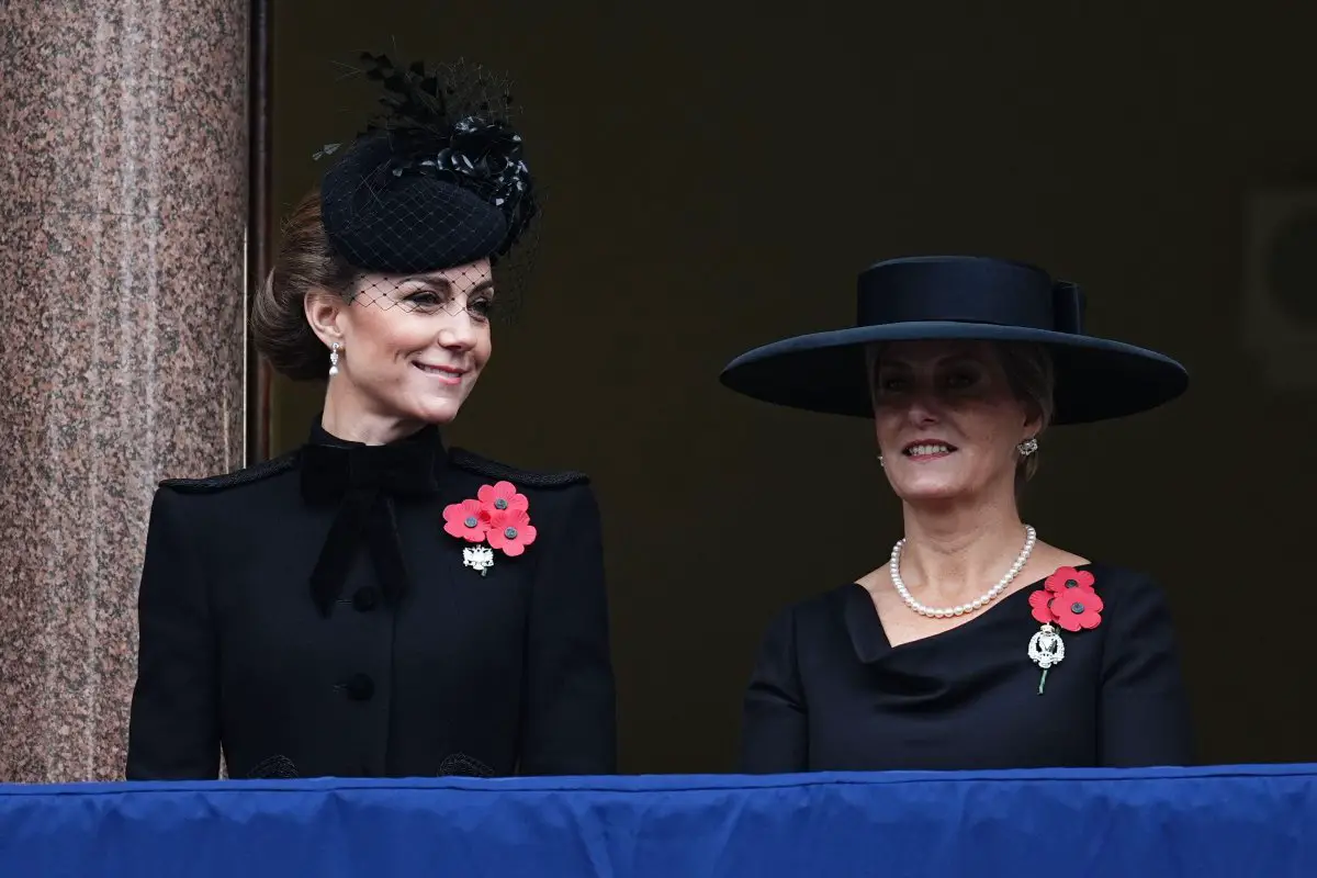 La Principessa del Galles e la Duchessa di Edimburgo partecipano alla cerimonia della Domenica del Ricordo al Cenotafio di Londra il 10 novembre 2024 (Aaron Chown/PA Images/Alamy)