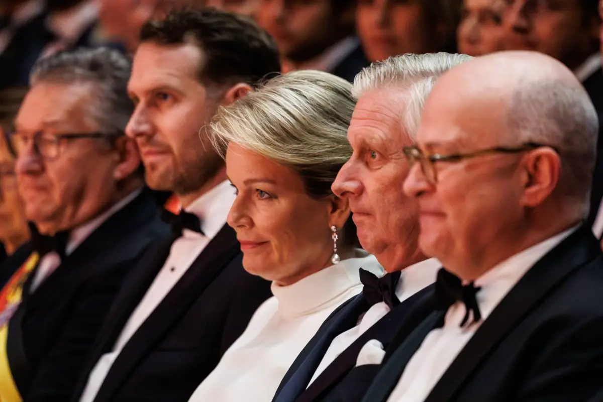 Il Re e la Regina dei Belgians attendono una serata di gala in supporto alla Fondazione Re Baudouin a Bruges il 19 settembre 2024 (KURT DESPLENTER/Belga News Agency/Alamy)