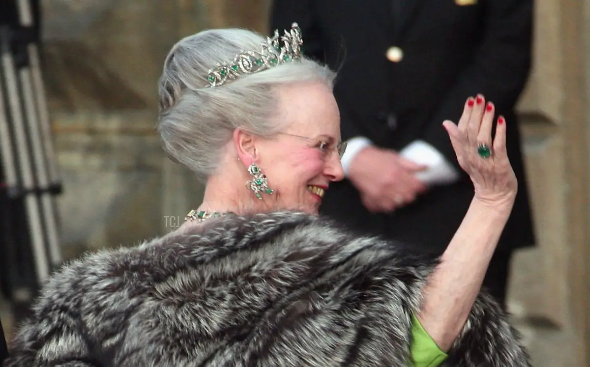 La Regina Margrethe di Danimarca arriva il 15 aprile 2010 al Teatro Reale di Copenaghen per assistere a un gala speciale in suo onore per celebrare il suo 70° compleanno