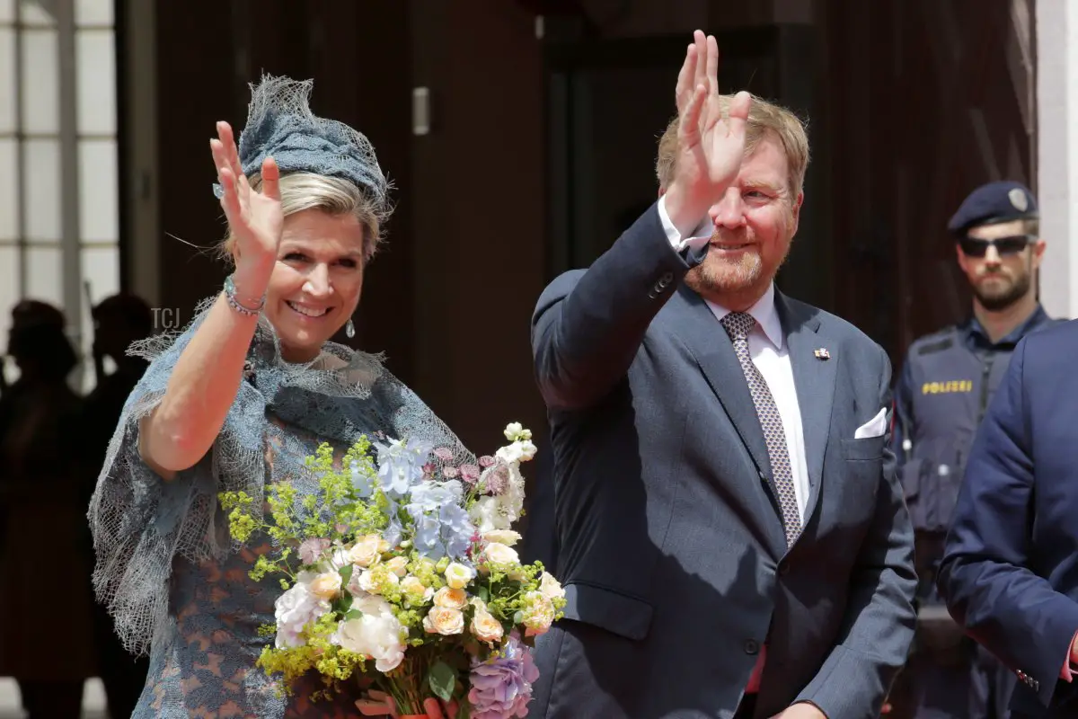 La regina Máxima dei Paesi Bassi e il re Willem-Alexander dei Paesi Bassi arrivano alla cancelleria austriaca il 28 giugno 2022 a Vienna, Austria