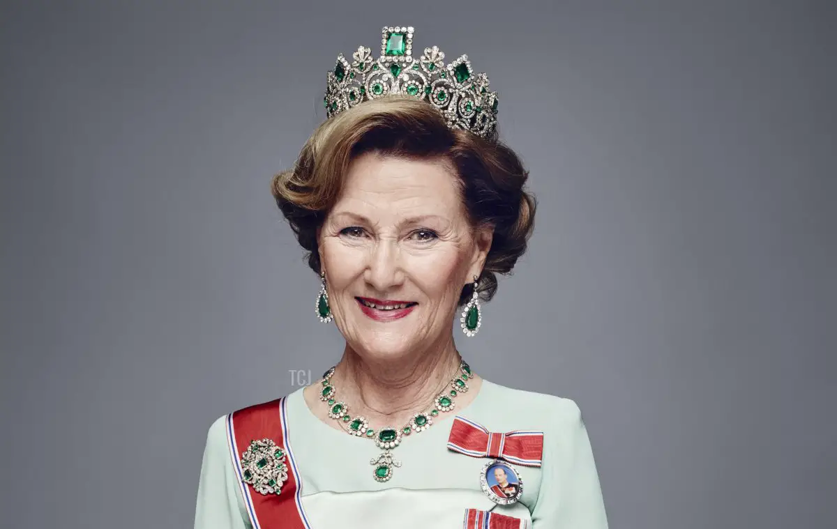 In questa foto fornita dalla Corte Reale, la Regina Sonja di Norvegia posa per una fotografia ufficiale della Corte Reale il 15 gennaio 2016 a Oslo, Norvegia