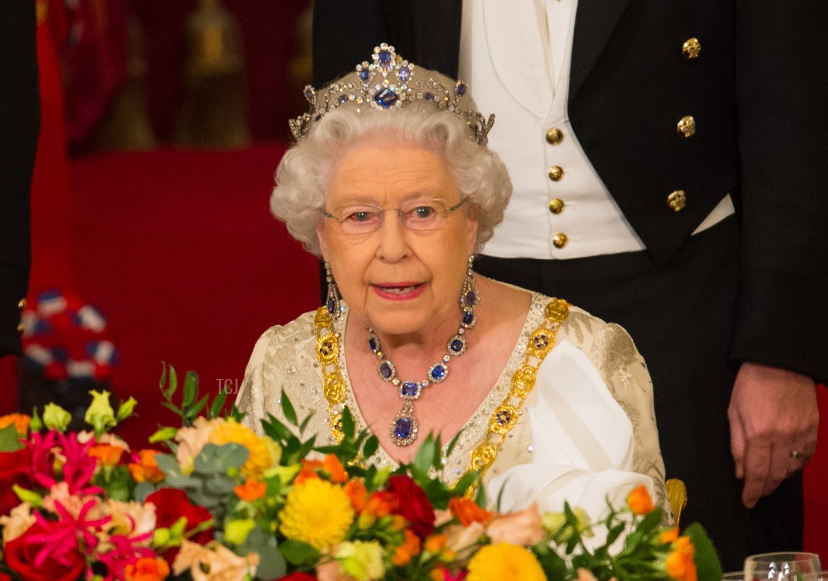 La regina Elisabetta II e il presidente della Colombia Juan Manuel Santos partecipano a un banchetto di stato a Buckingham Palace, il 1 novembre 2016, a Londra, Inghilterra