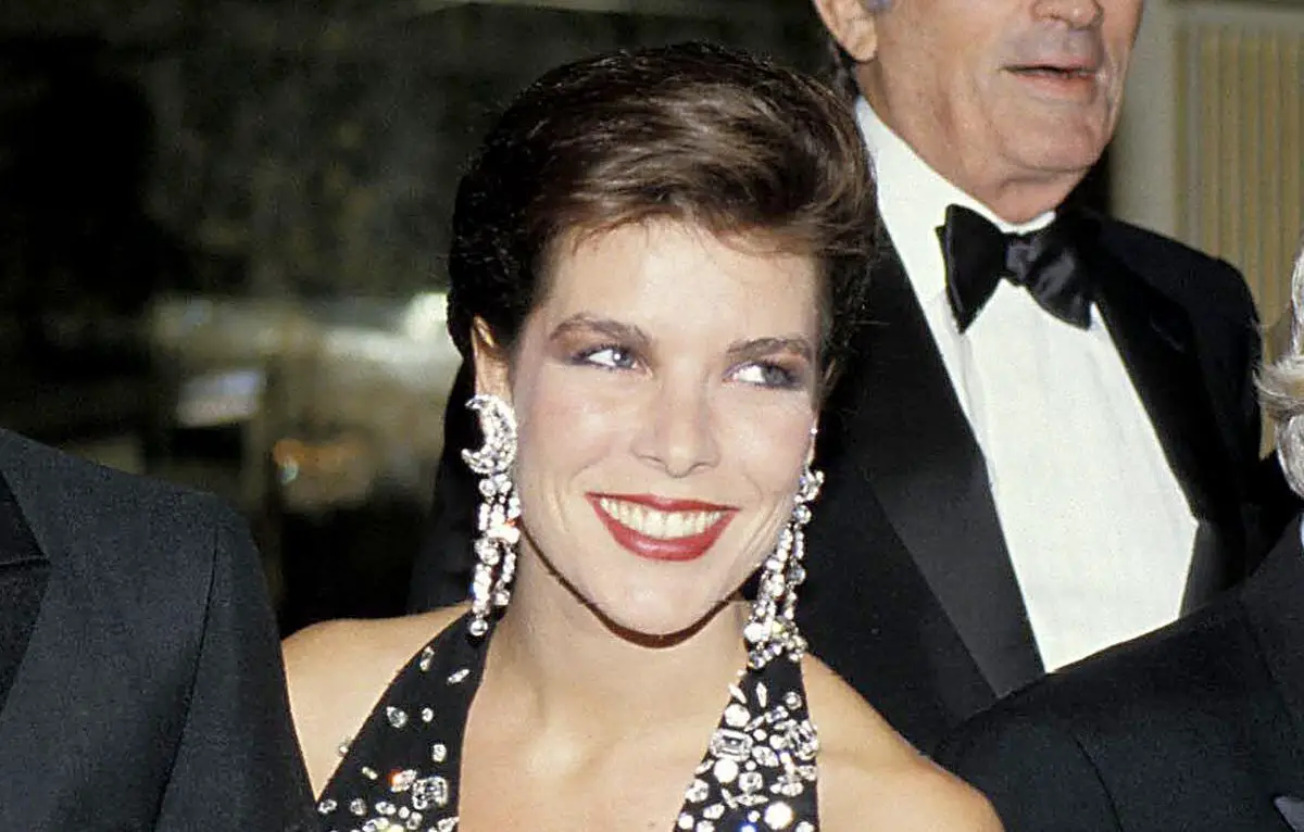 La Principessa Caroline di Monaco partecipa a una cena di beneficenza per la Princess Grace Foundation presso il Beverly Wilshire Hotel a Beverly Hills, California, il 3 novembre 1985 (Ralph Dominguez/MediaPunch/Alamy)