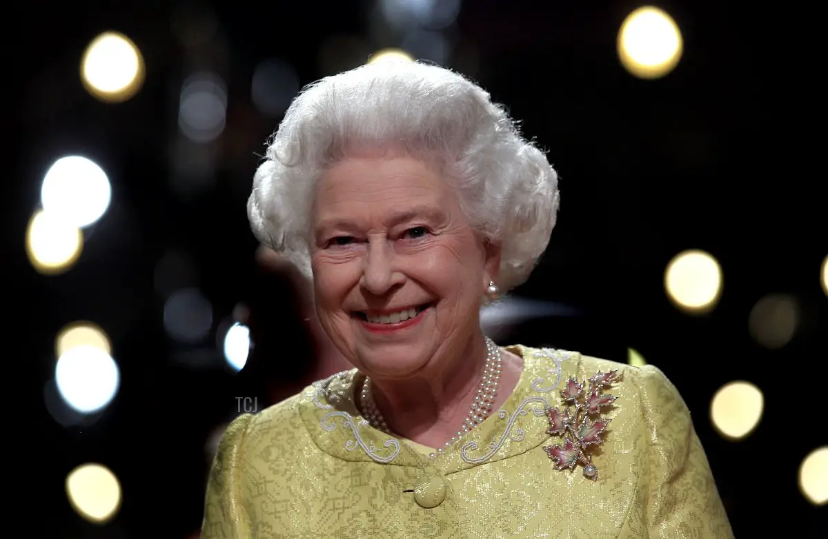 La Regina Elisabetta II partecipa a una ricezione per 'Una celebrazione della Nuova Scozia' presso il Cunard Centre il 29 giugno 2010 a Halifax, Canada